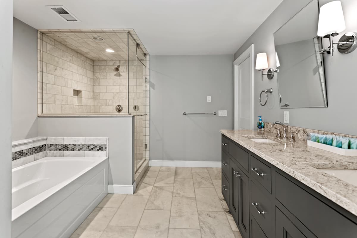 Meeting House - Image 20