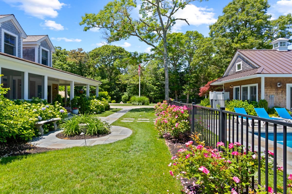 Meeting House - Image 34