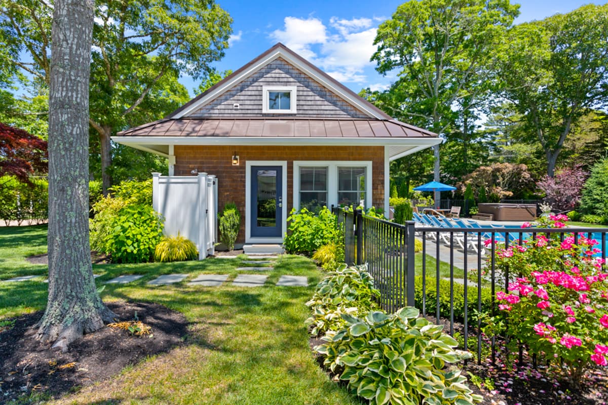 Meeting House - Image 35