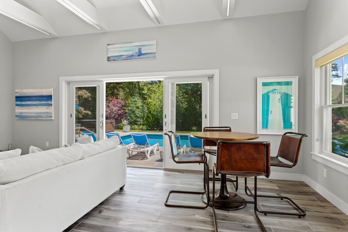 Meeting House - Image 39