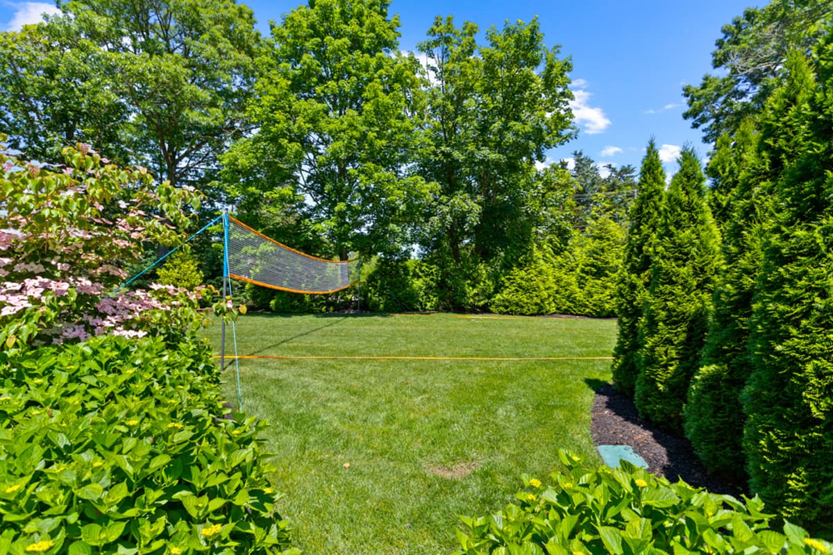 Meeting House - Image 41