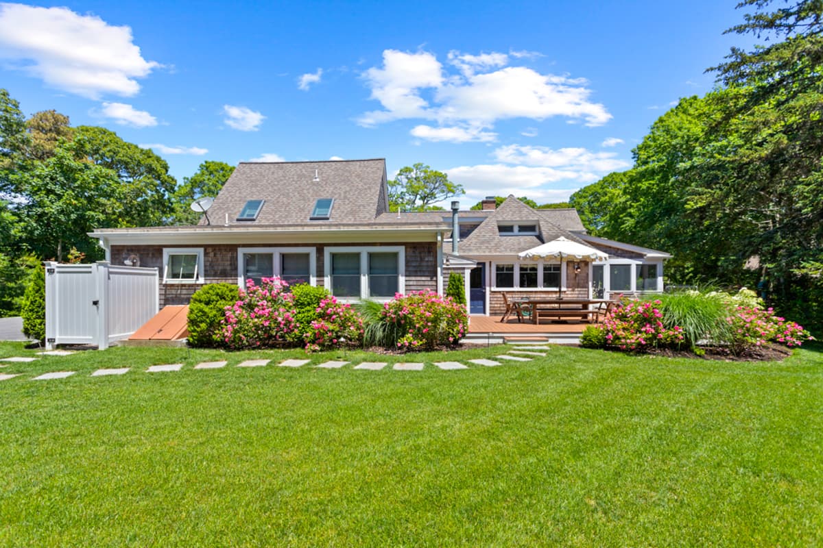 Meeting House - Image 46