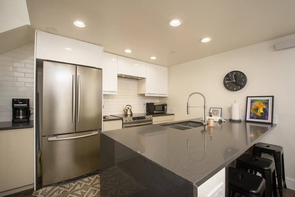 Crestview Place Residence 507 - Image 2