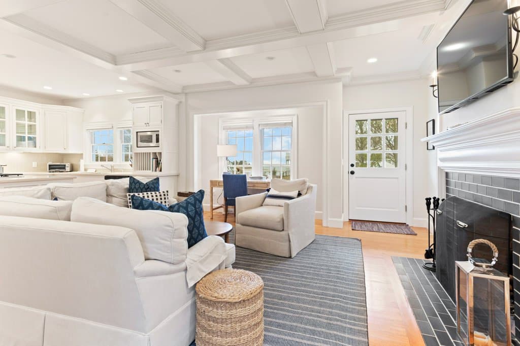 Harborside Hideaway - Image 10