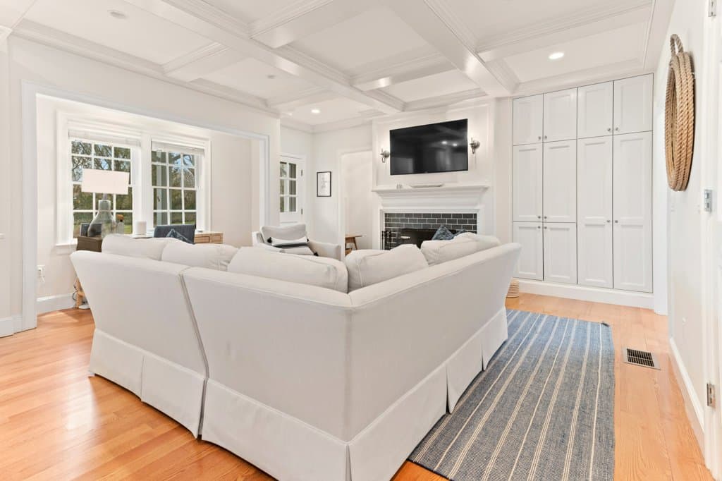 Harborside Hideaway - Image 13