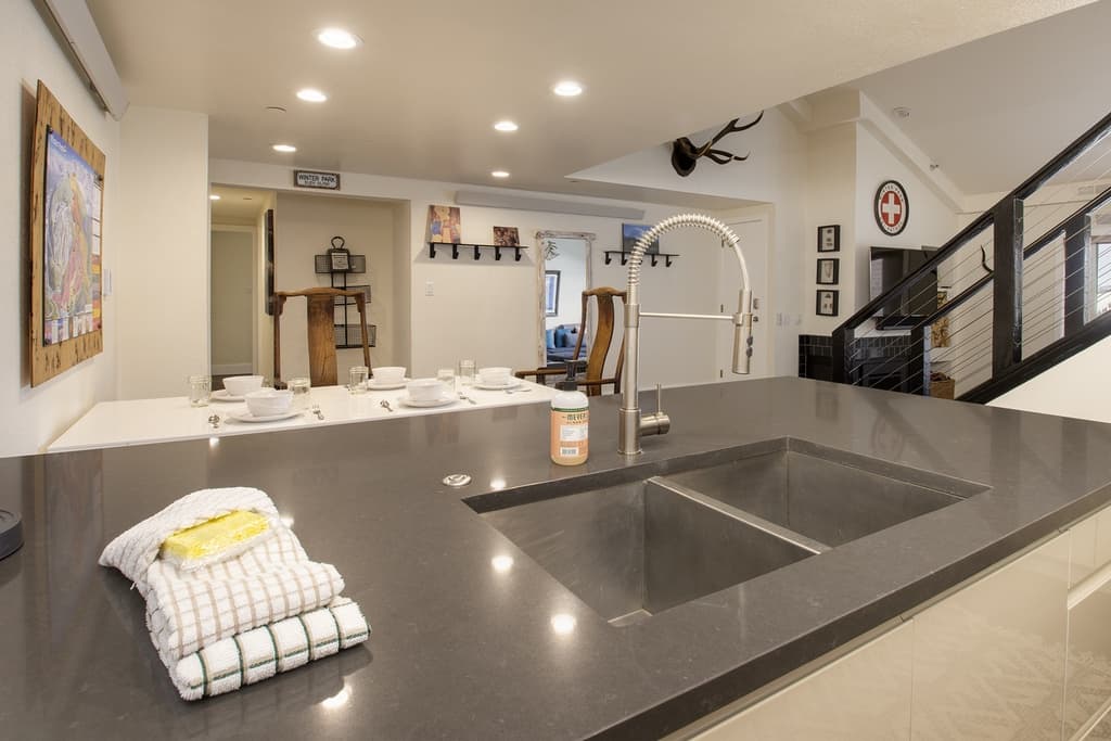 Crestview Place Residence 507 - Image 8