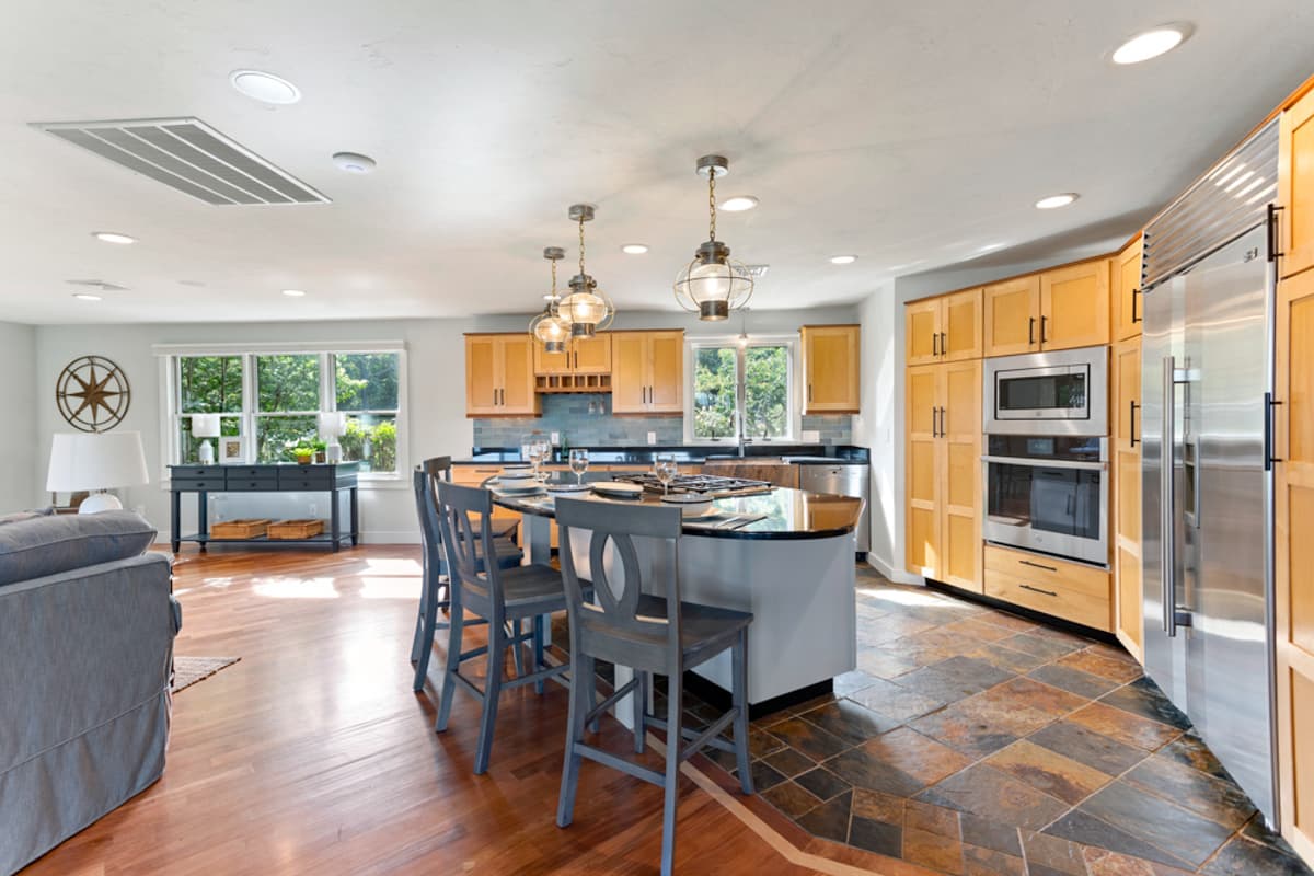 Cove Crest House - Image 3