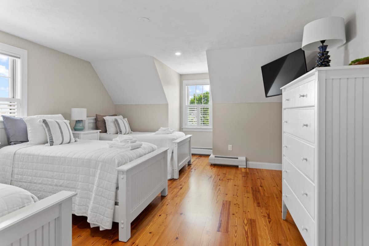 Dennis Dreams - Image 15