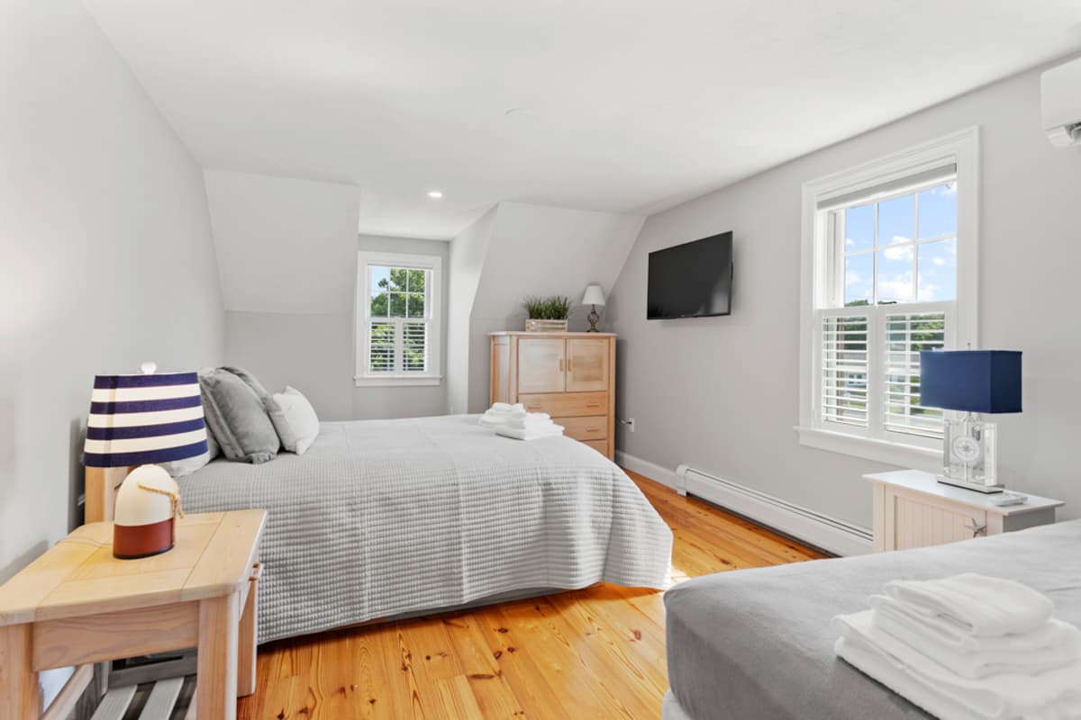 Dennis Dreams - Image 17