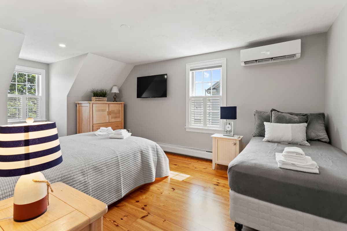 Dennis Dreams - Image 18