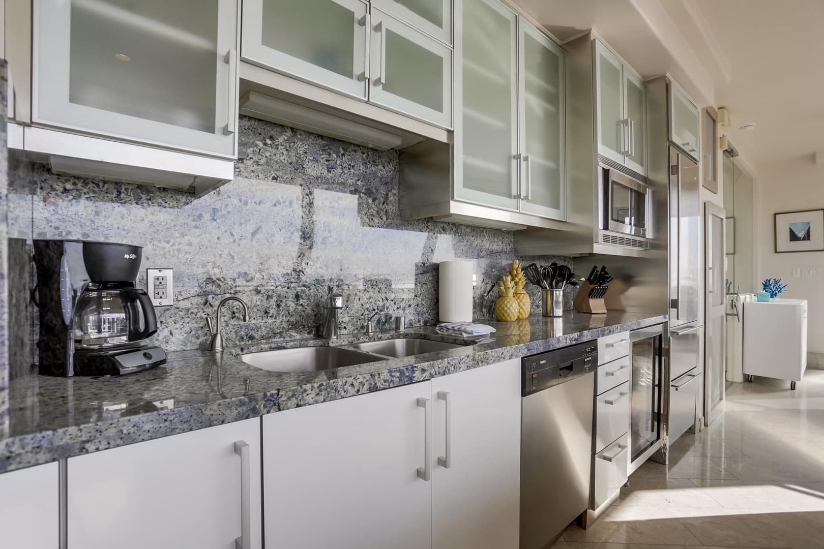 Liquid Blue Home - Image 11