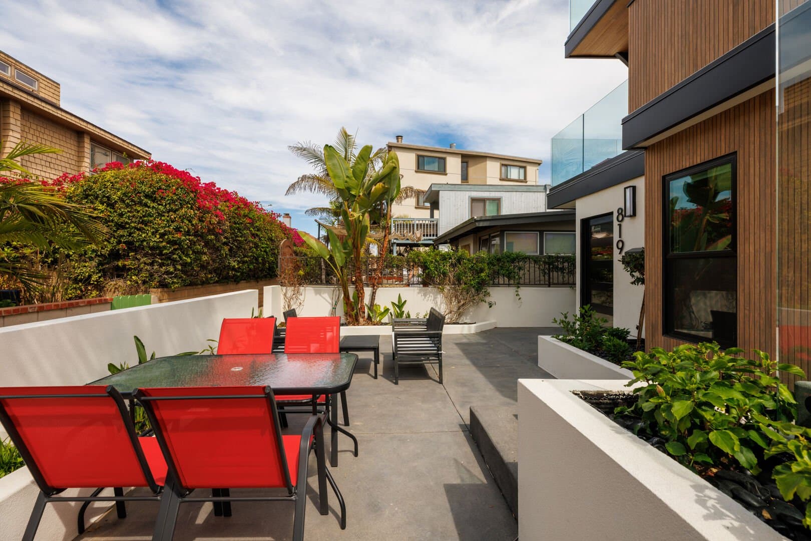 Modern Beach Vibes (Lower) - Image 20