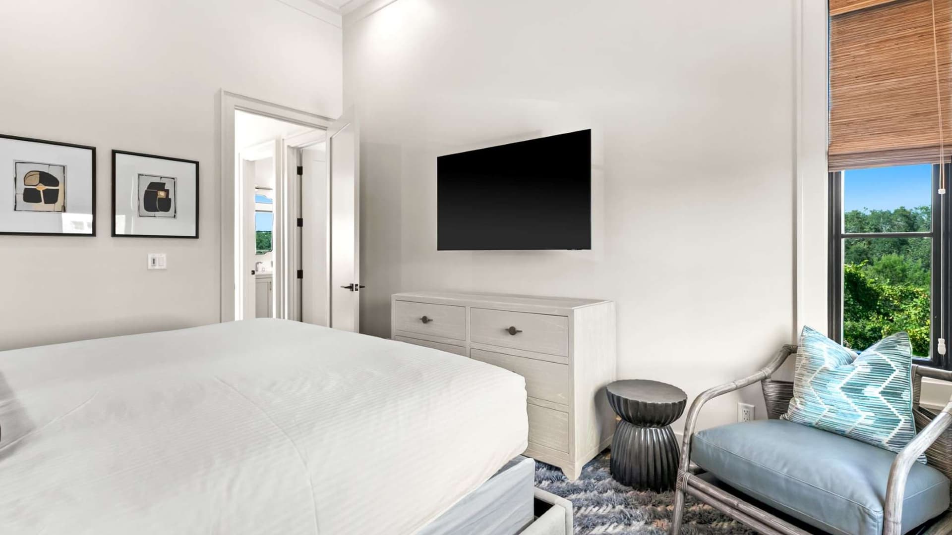 Lakeview Drive - Image 57