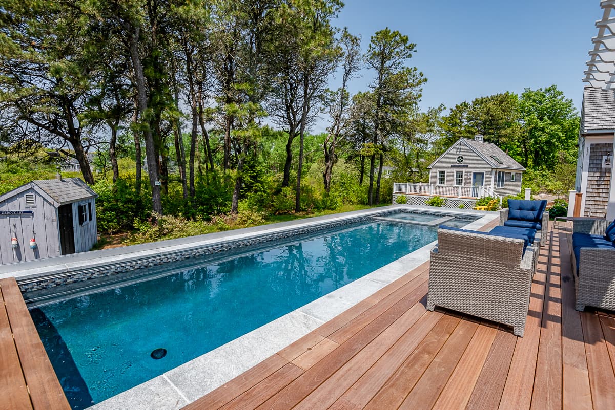 Queen's Perch - Image 2