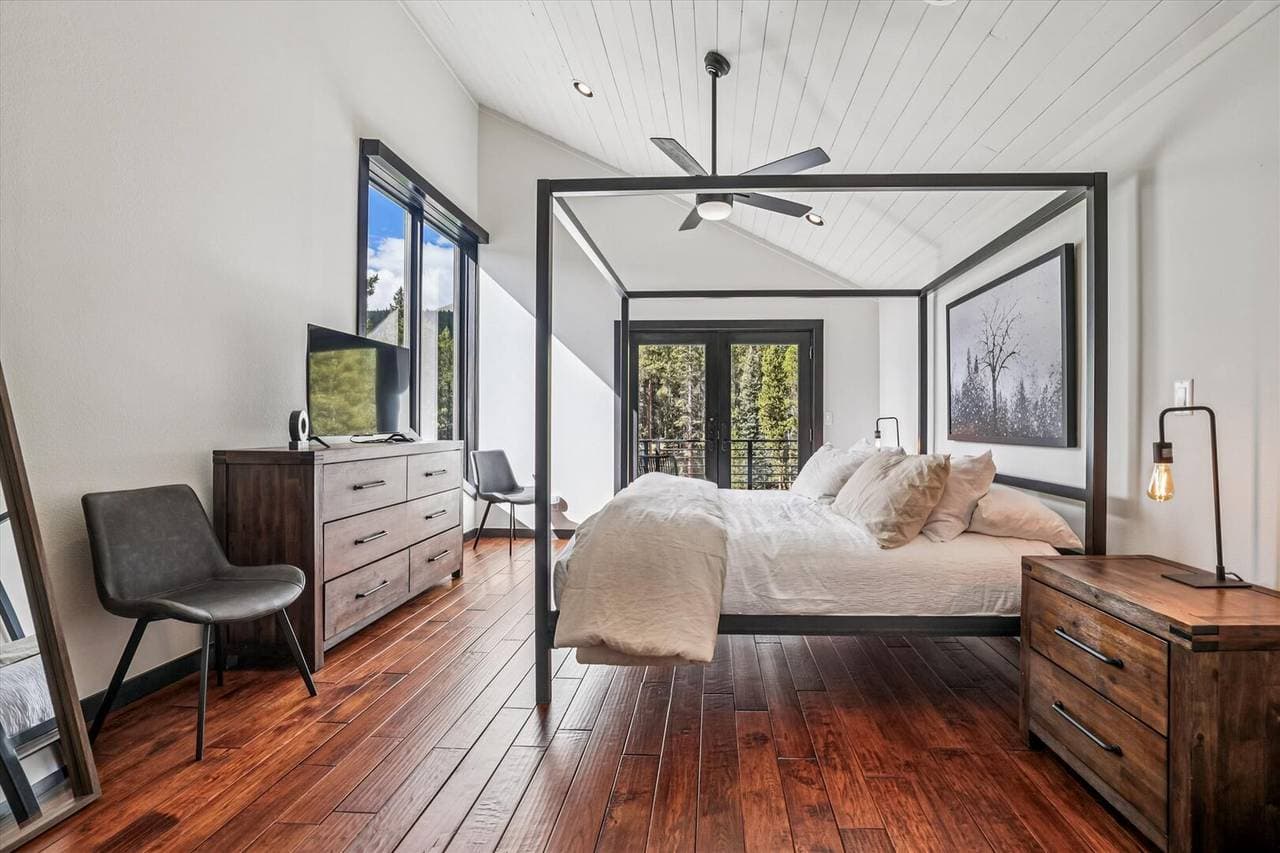 Summit Solitude Estate - Image 18