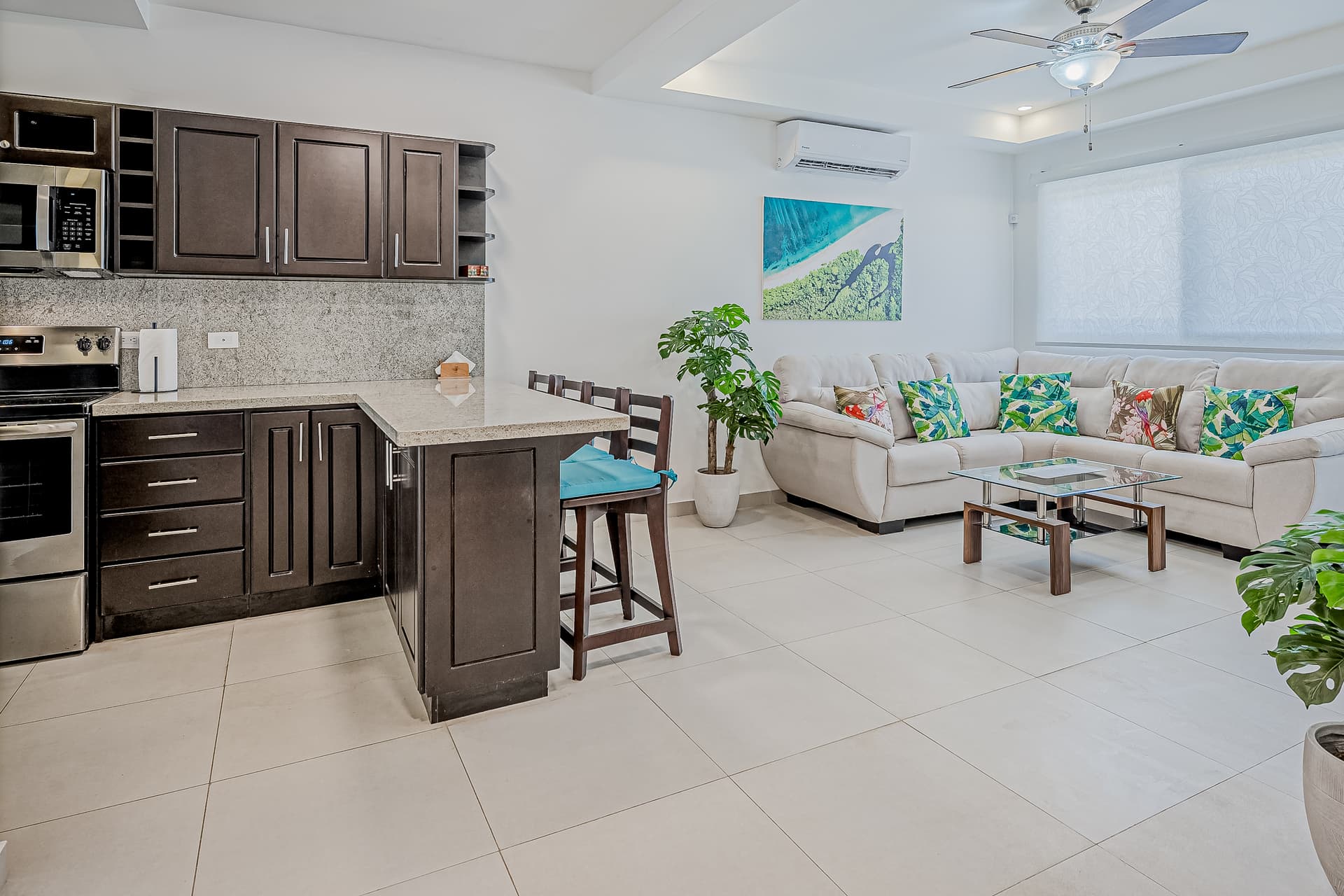 Jacarandas Home - Image 2