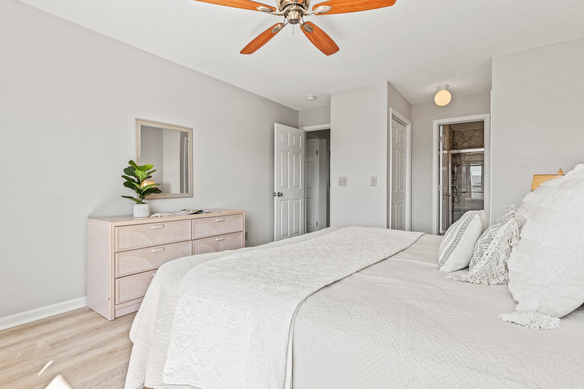 Sun of a Beach Home - Image 12