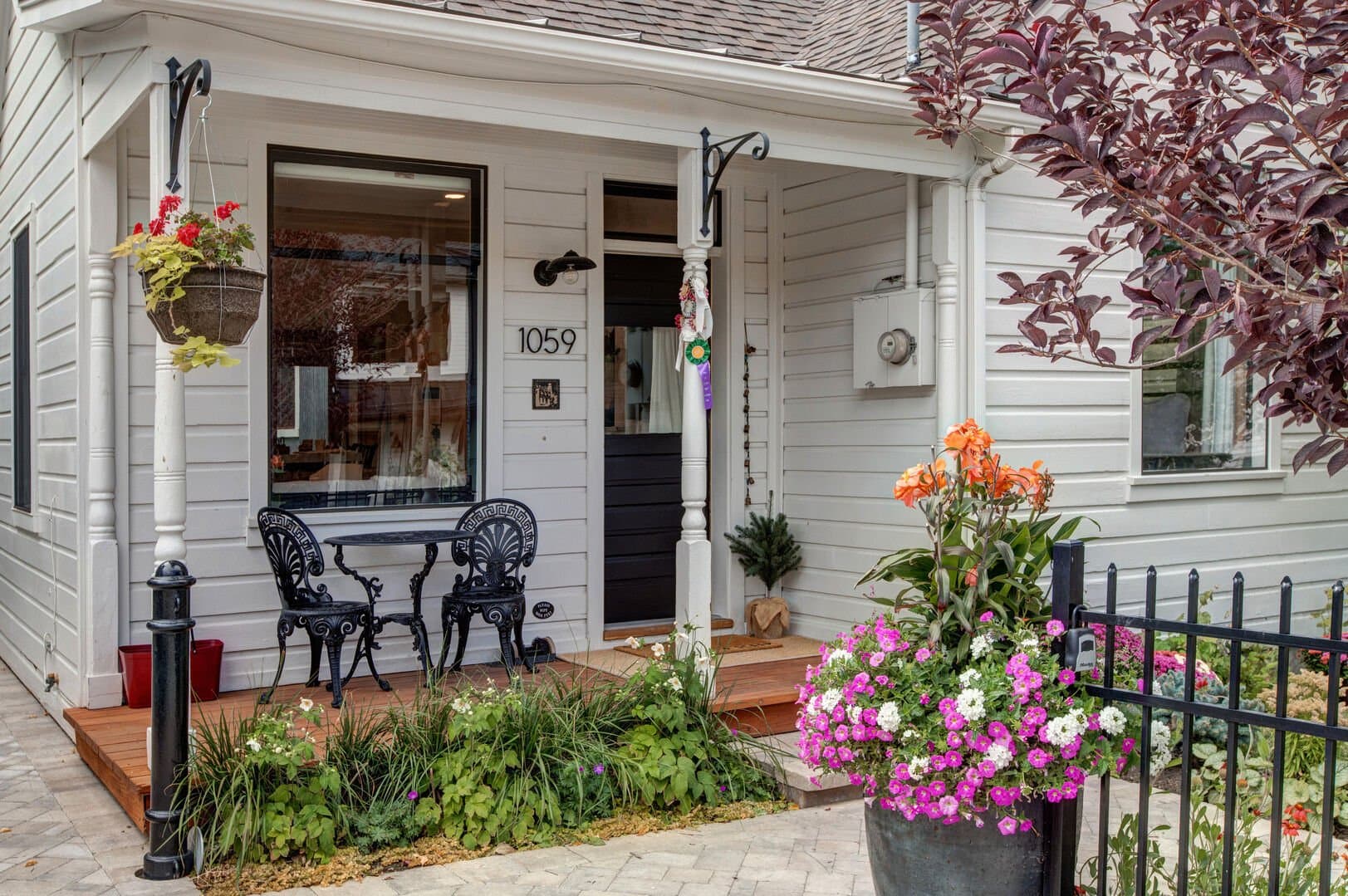 Alpine Minnie's - Image 38