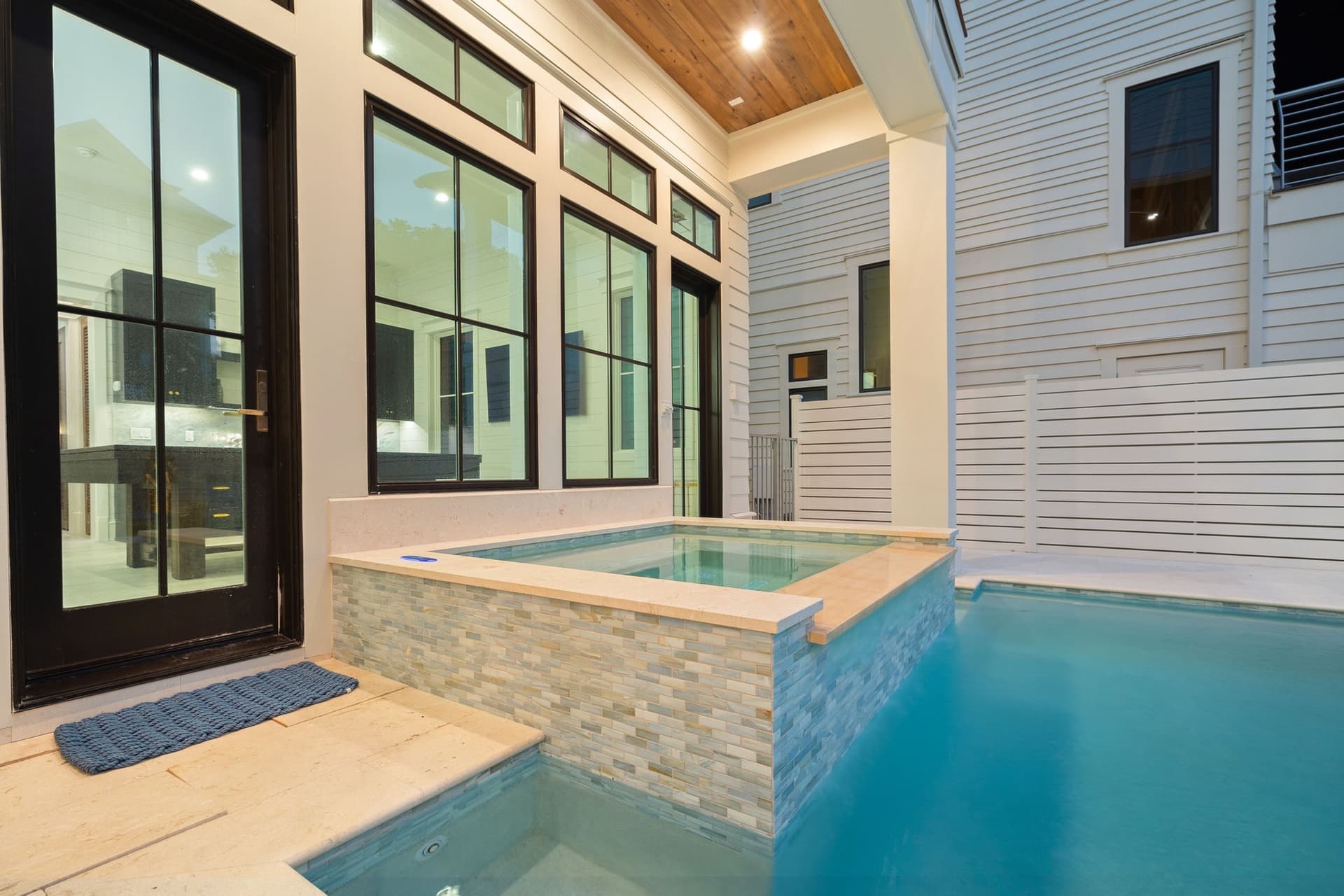 Drift Away Manor - Image 38