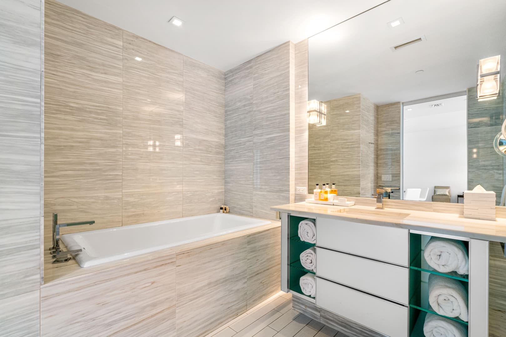 W South Beach Residence #1114 - Image 8