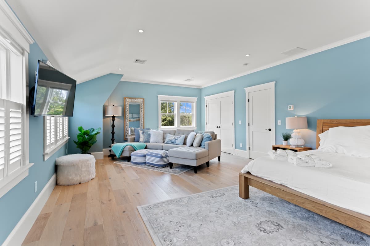 Shore Daze - Image 20