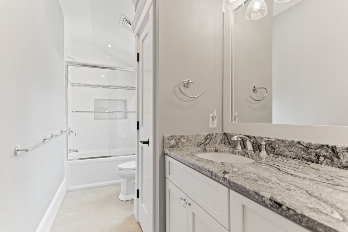 Shore Daze - Image 27