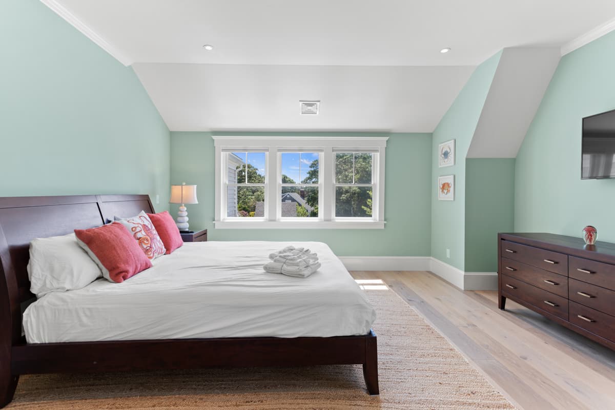 Shore Daze - Image 28