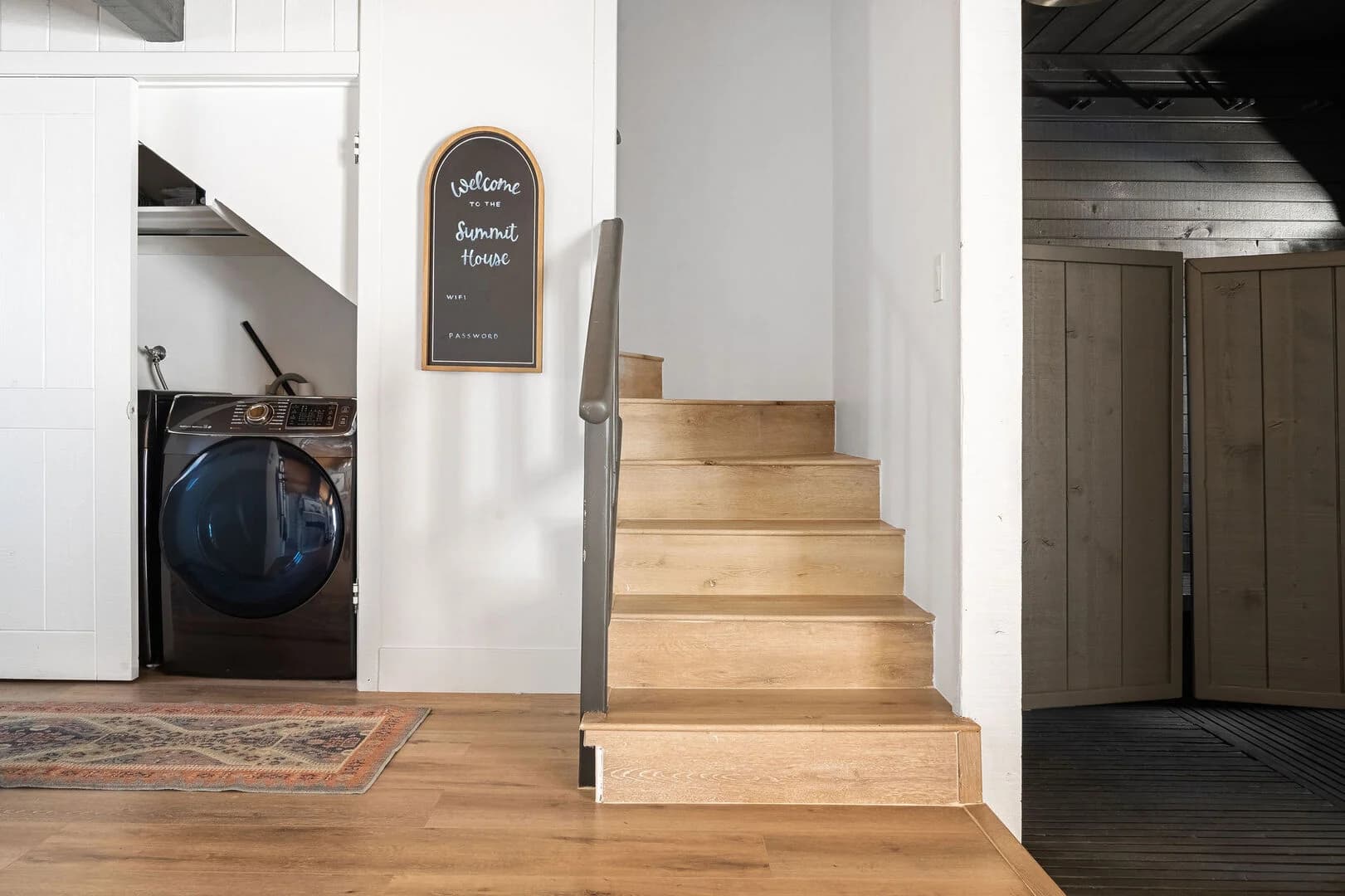 Summit House - Image 11