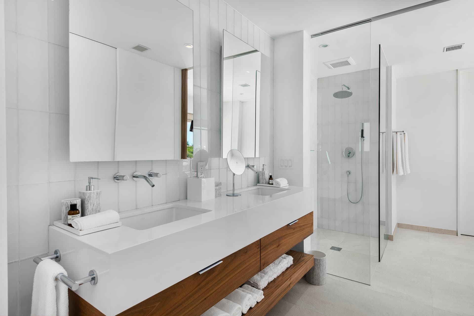 Grace Bay Four Bedroom Oceanview - Image 20