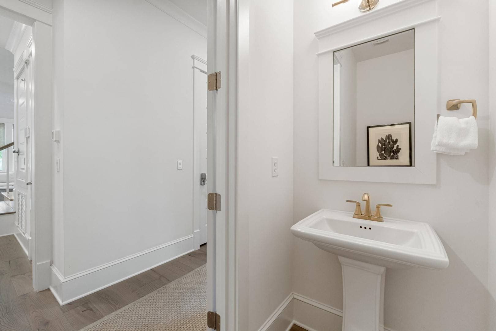 Palm Tree Paradise - Image 11