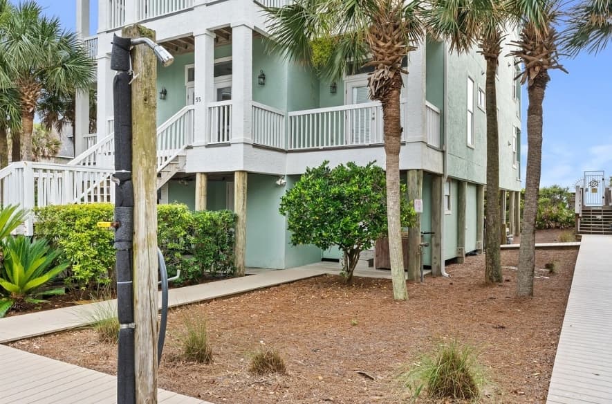 Grovey by the Sea - Image 33