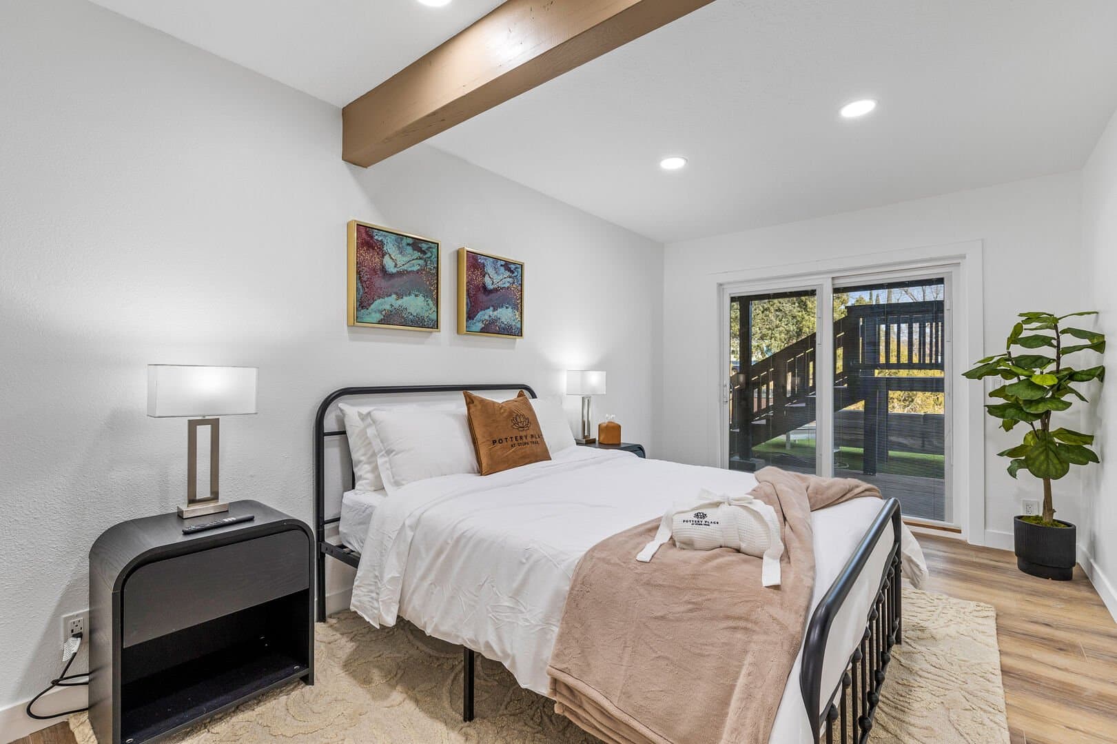 Pottery Place - Image 34