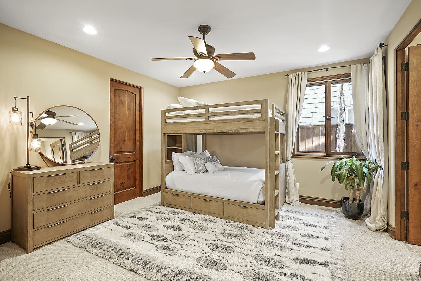 Windsor Estate - Image 24