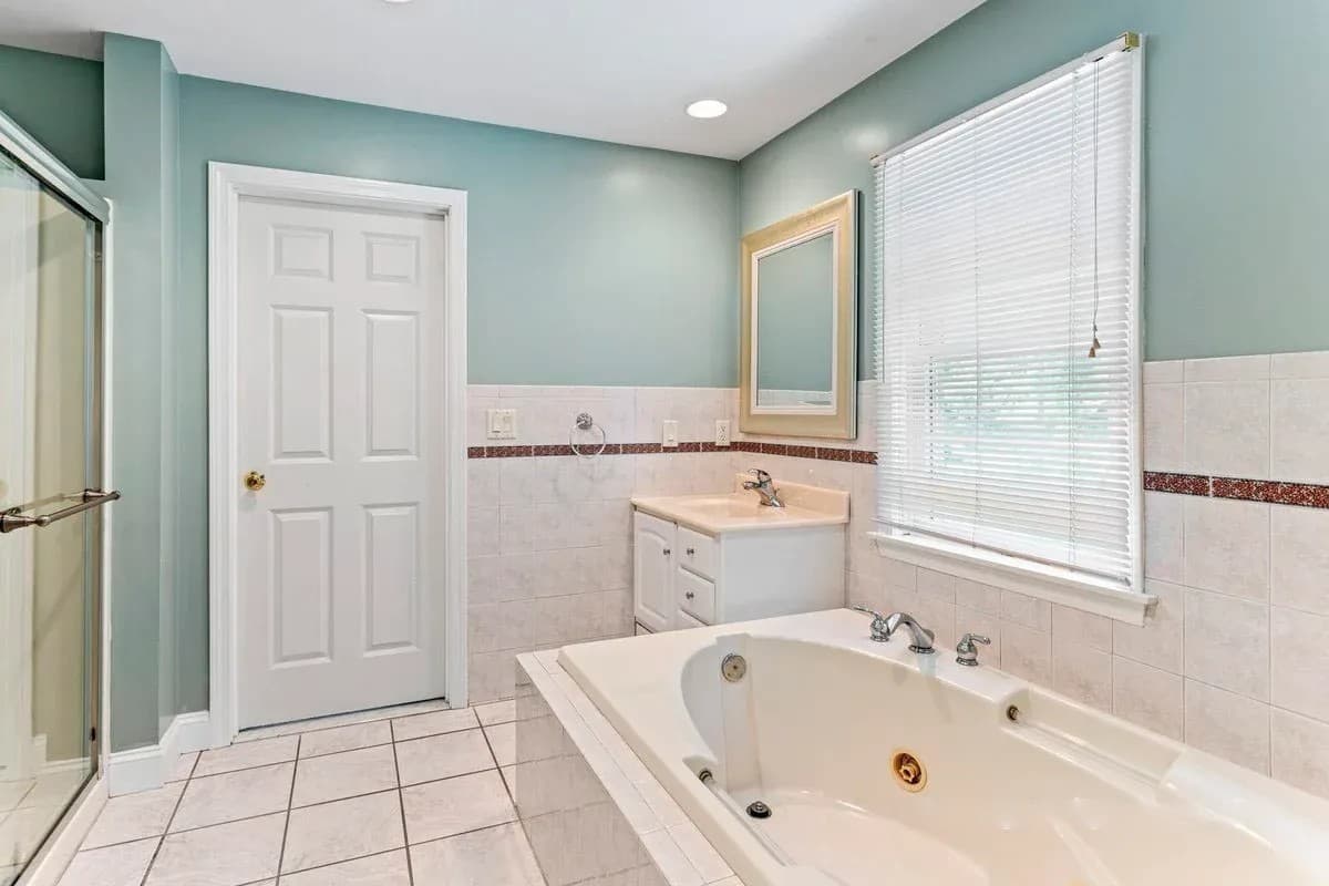 Escape House - Image 32