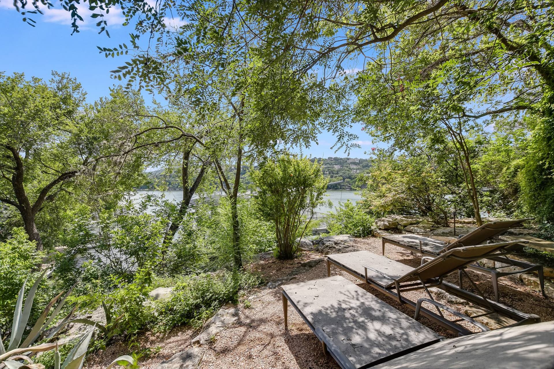 Waterfalls on the Lake Villa - Image 55