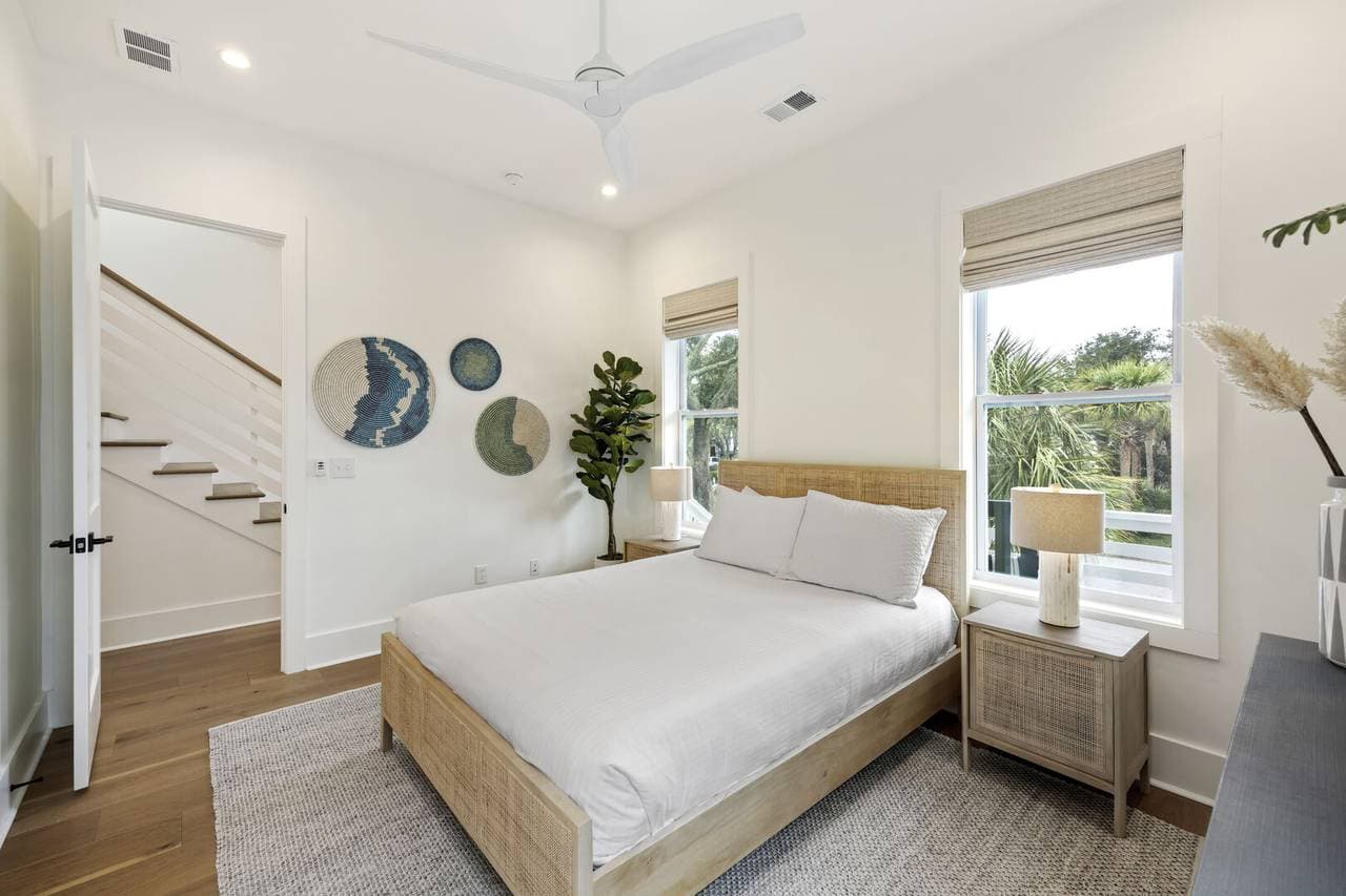 Yacht Harbor #10 - Image 14