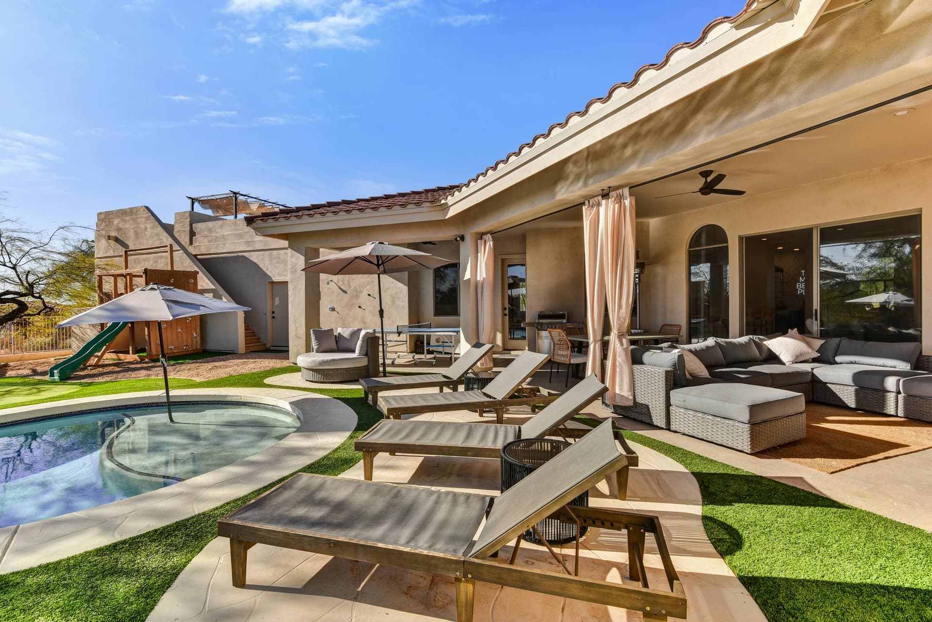 Pinnacle Peak Escape - Image 6