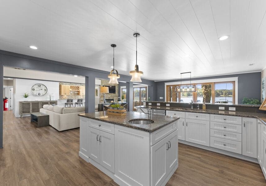 Sandy Shore - Image 19