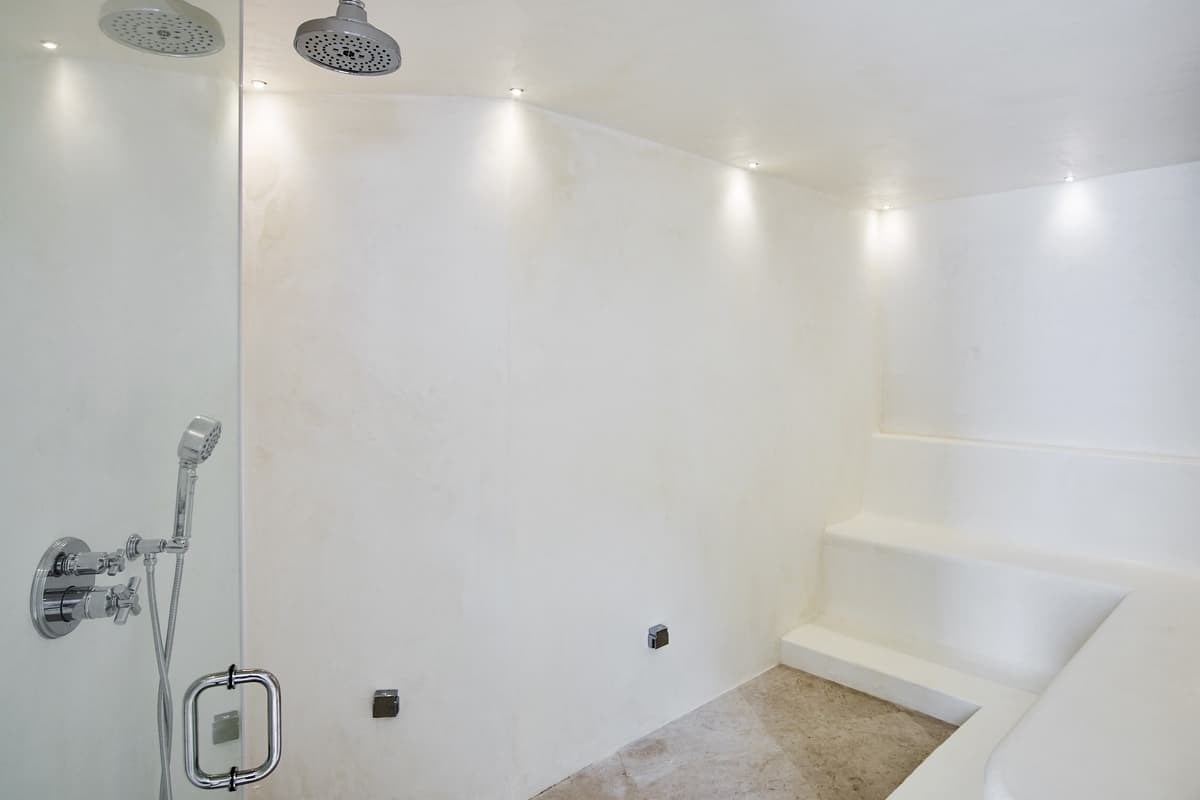 Sea Breeze Manor - Image 18