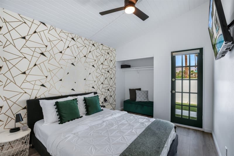 Desert Green Serenity - Image 10