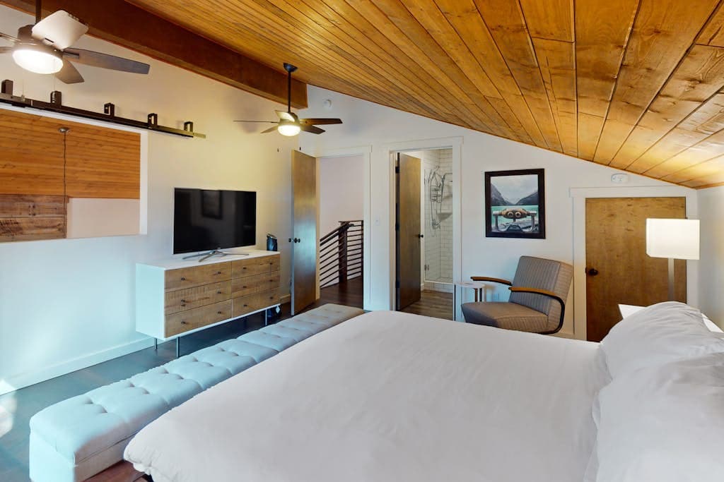 Tahoe Tyrol Chalet - Image 8