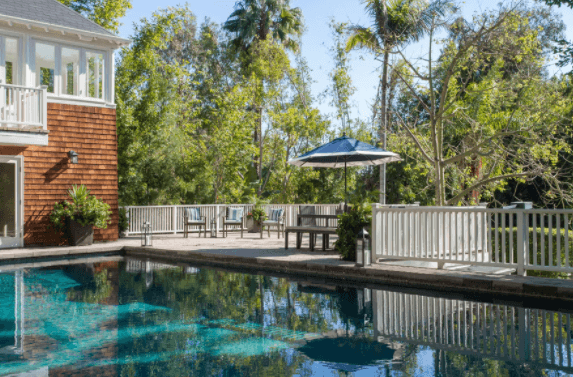 Hillside House - Image 38