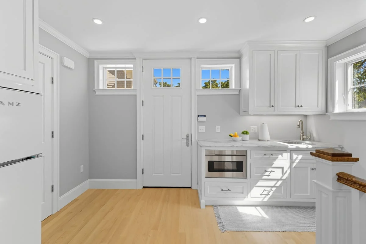 Three Buoys - Image 24