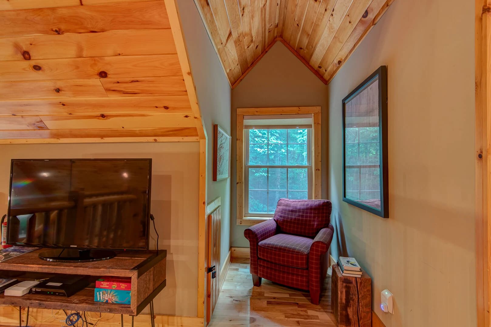 Beech Creek Cabin - Image 21