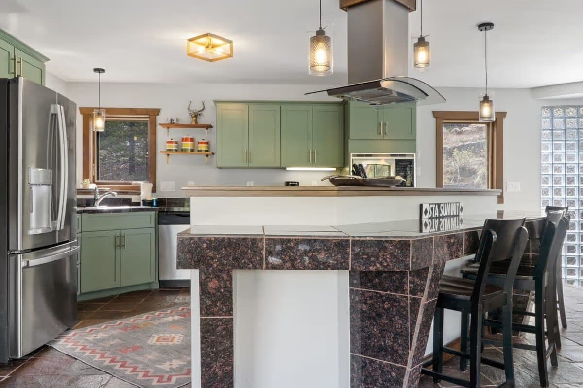 Forestlight Hideaway - Image 8