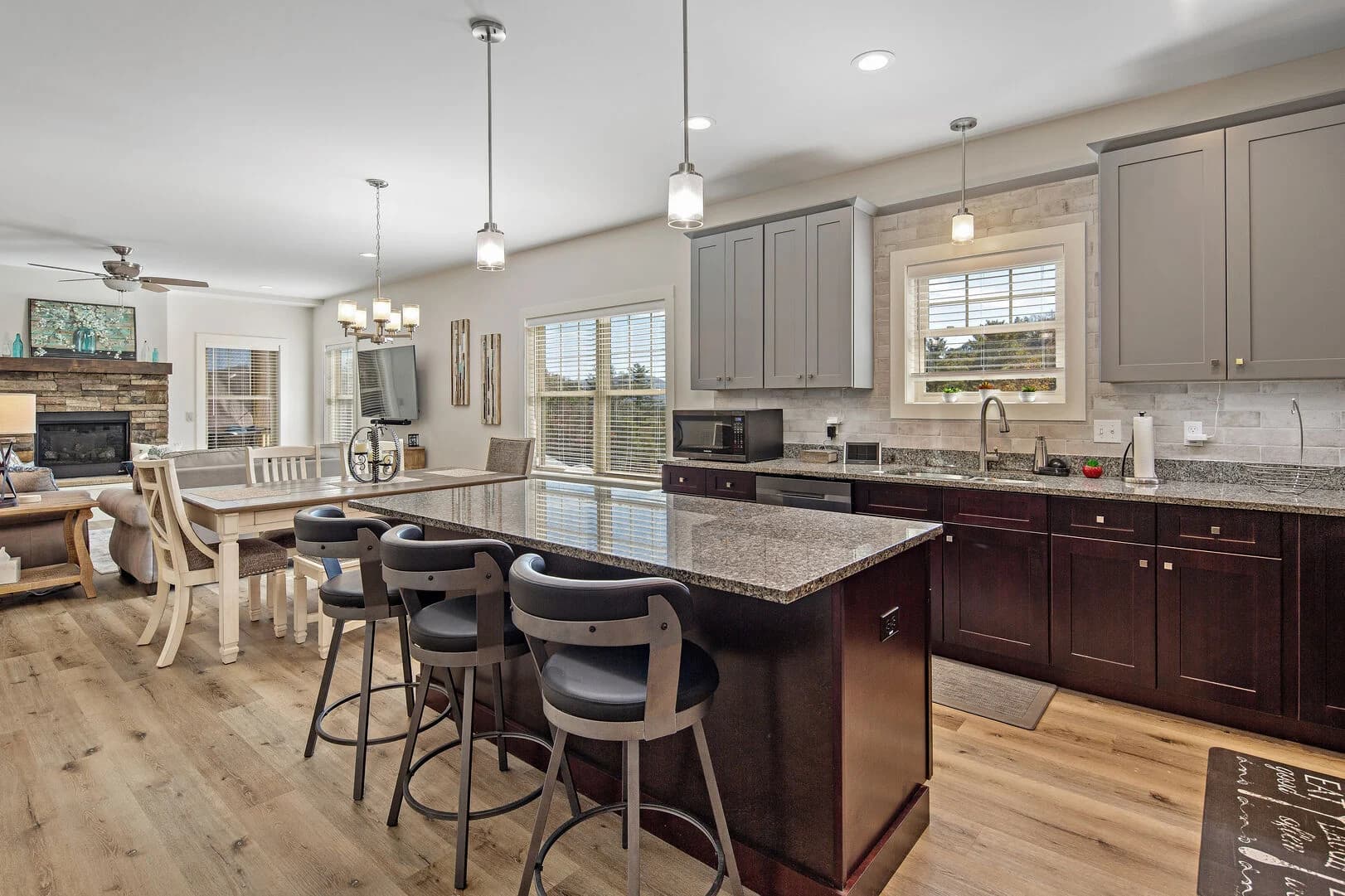 Hilltop Splendor House - Image 6