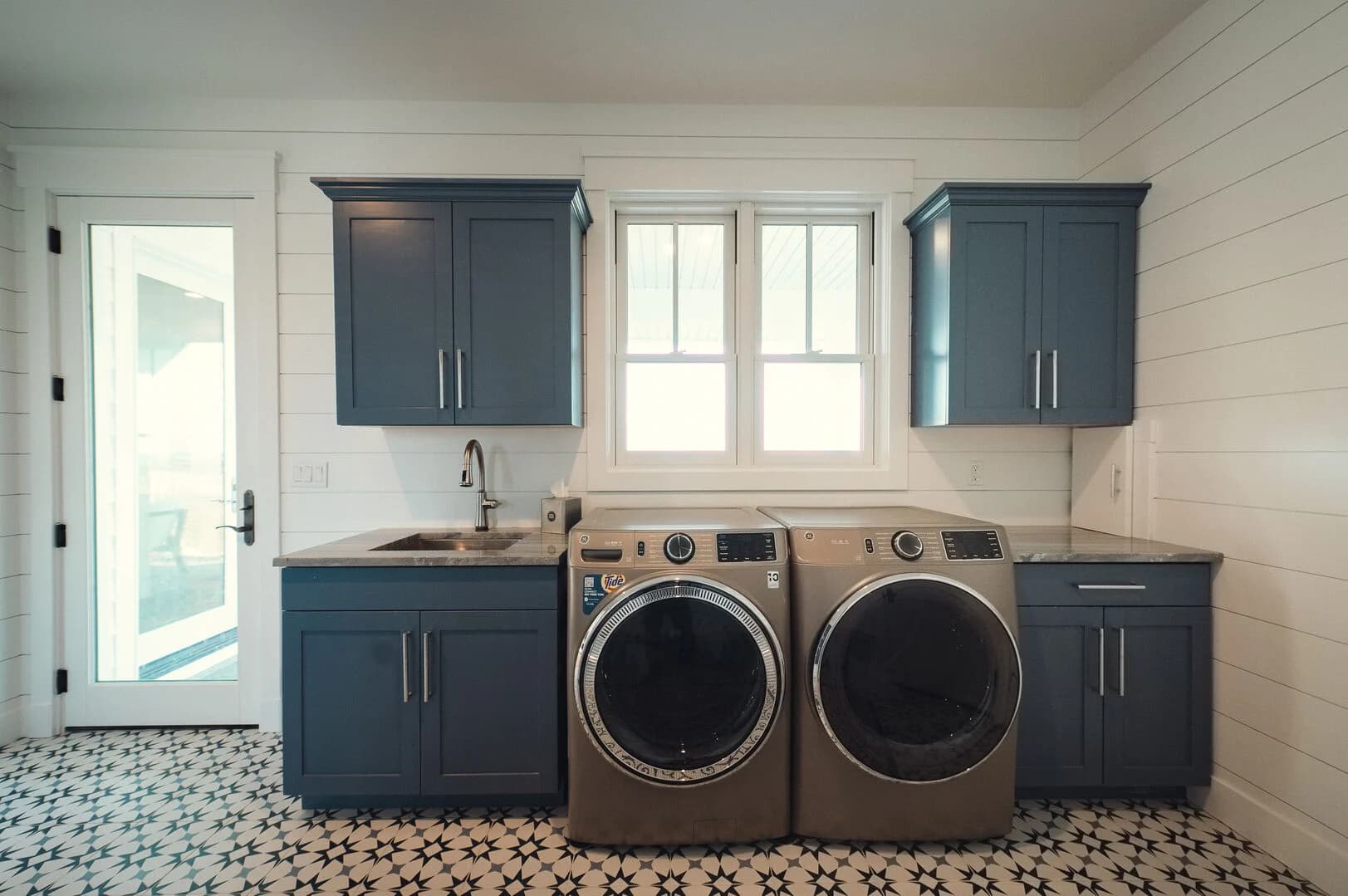 Ann Riley Farmhouse - Image 23