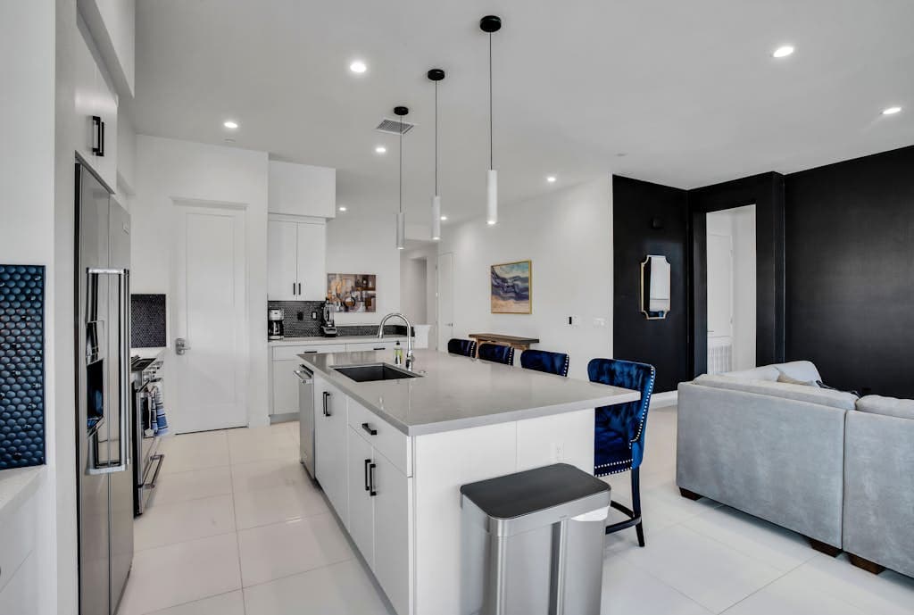 Majestic Mountain View - Image 6