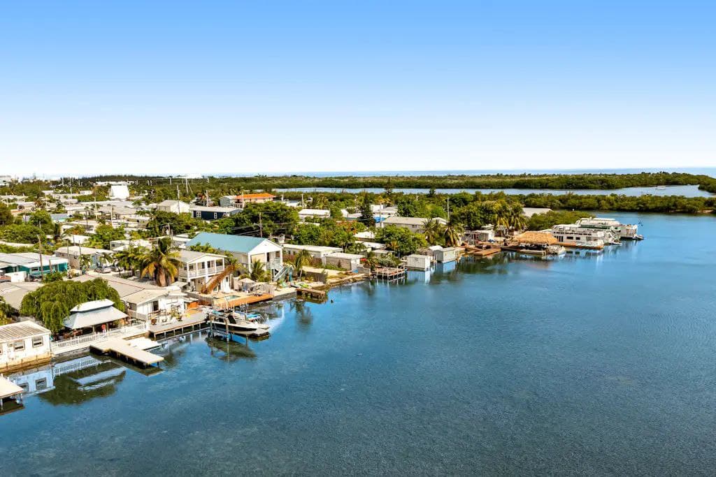 Sunset Bay - Image 43