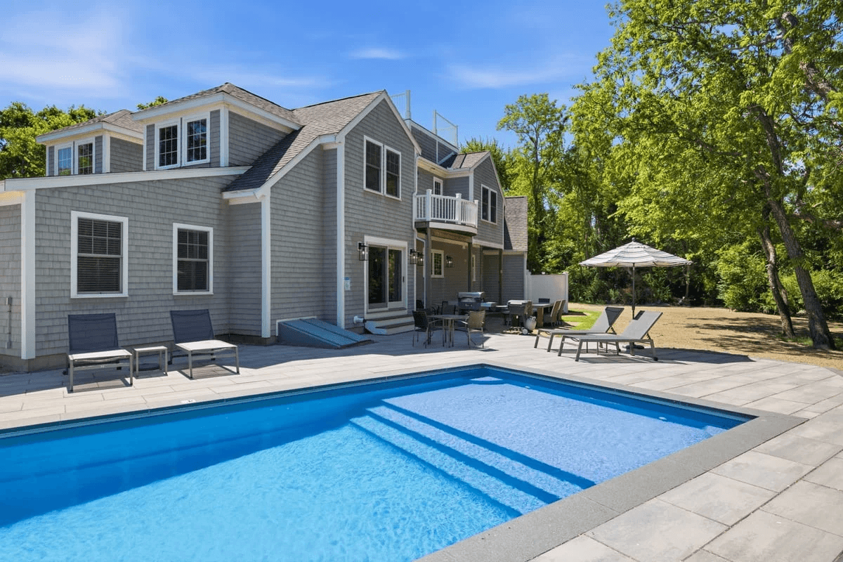 Bayside Acres - Image 1